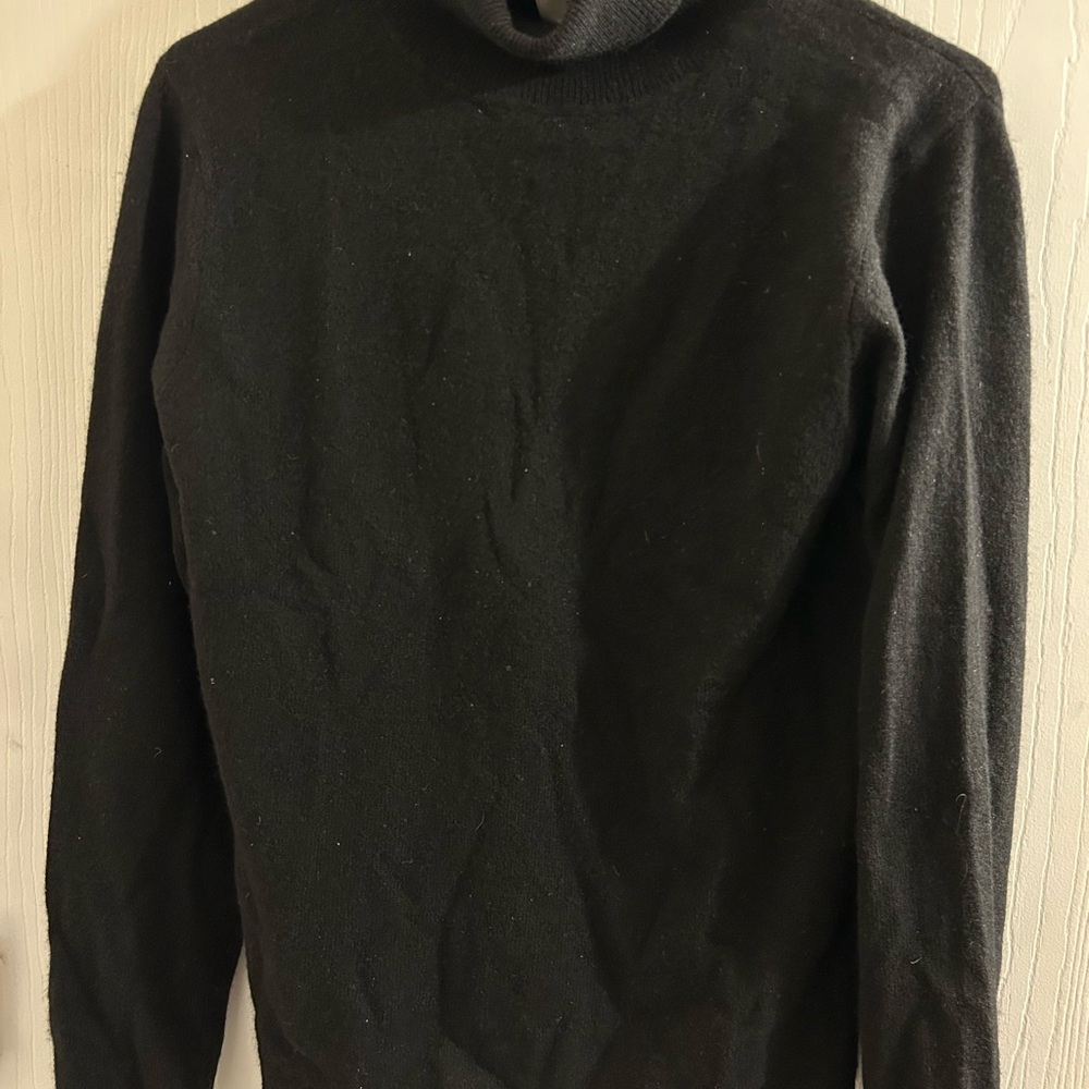 CASHMERE Black Women's Sweater